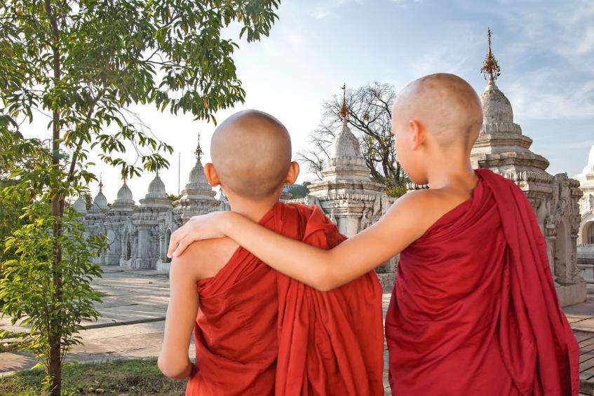 junge Mönche bei Kuthodaw Pagode 
